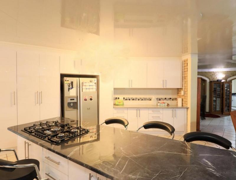 4 Bedroom Property for Sale in Langenhovenpark Free State